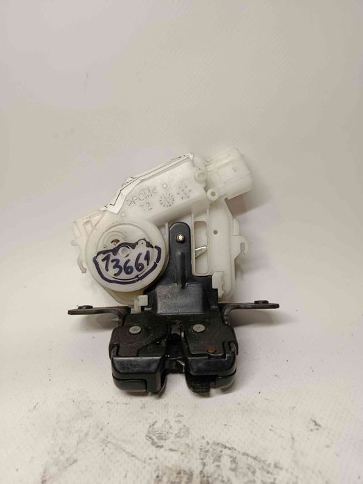 Fechadura / fecho da mala TOYOTA Auris Hatchback (_E18_)
