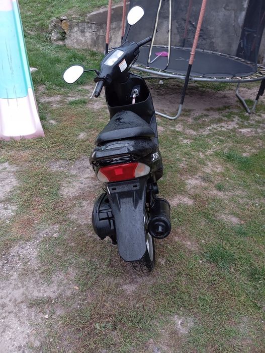 Продам скутер Сузукі zz