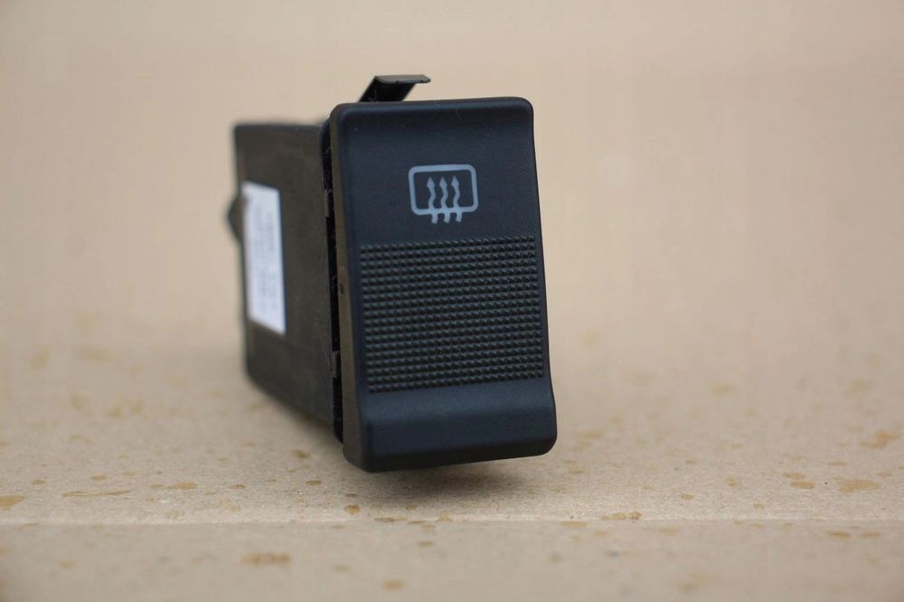 Przełącznik podgrzewania tylnej szyby Audi 100 A6 C4 4A0941503G