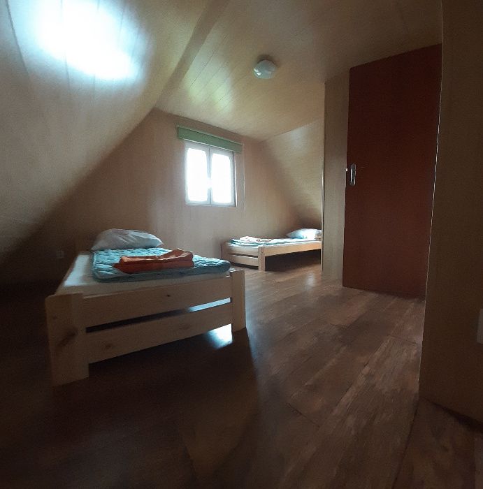 Domek letniskowy nad Jez. Dadaj z prywatną plażą.