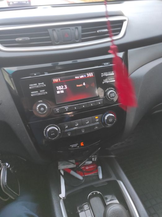 Nissan Rogue 2016 года, первая регистрация первый владелец в мае.