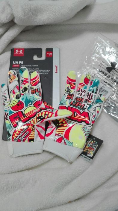 Rękawiczki footbollowe dla dzieci under armour football amerykański