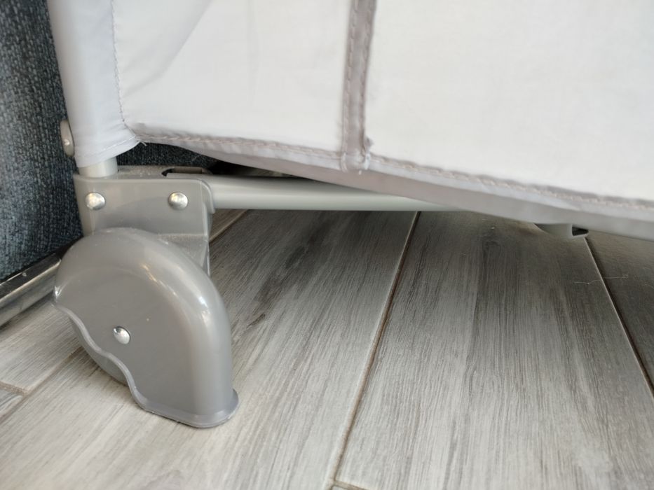 Łóżeczko turystyczne Momi