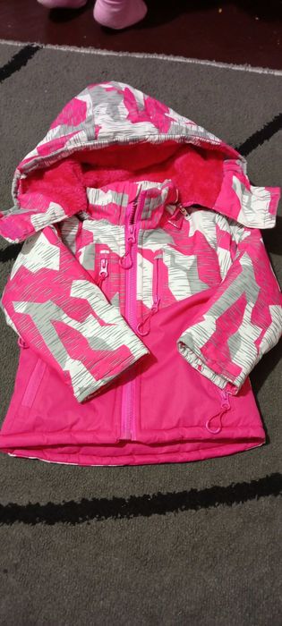 Куртка на дівчинку зимова 80р
