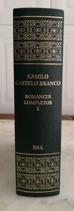 vários livros de capa dura em estado novo, valor pode variar.