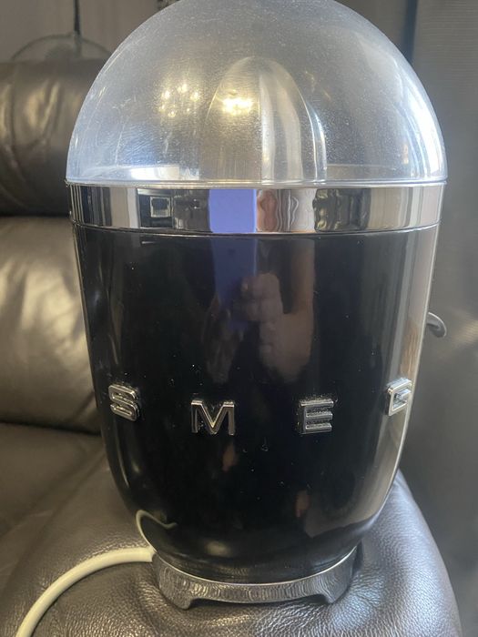 Соковижималка Smeg
