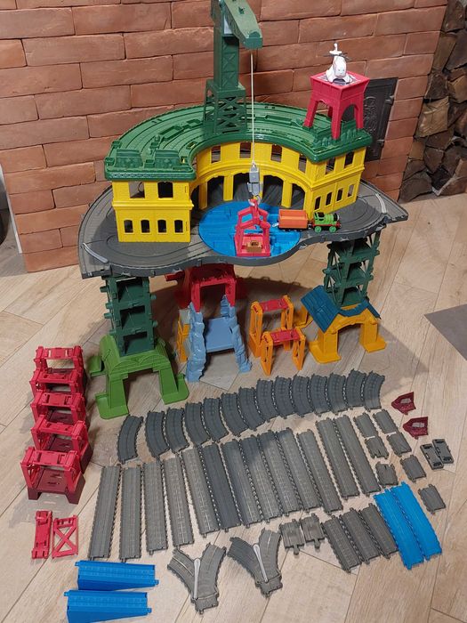 Super stacja! Tomek i Przyjaciele kolejka tory ogromny zestaw!