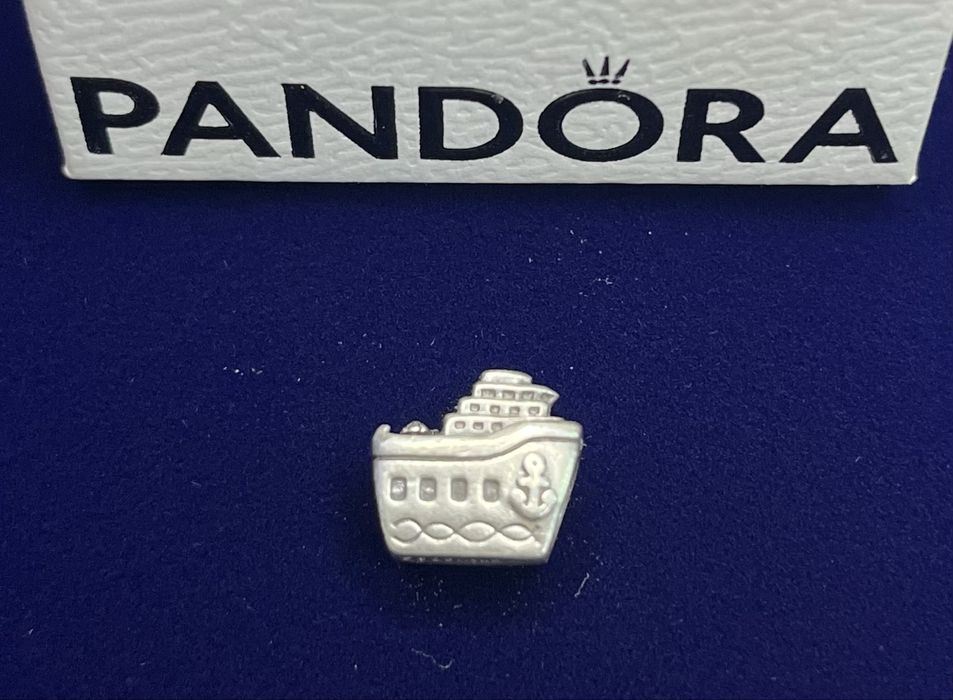 Pandora оригинал шарми срібло