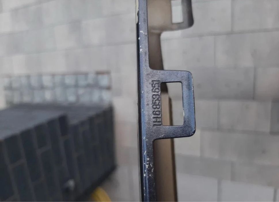 Golf 3, gril przedni, atrapa volkswagen