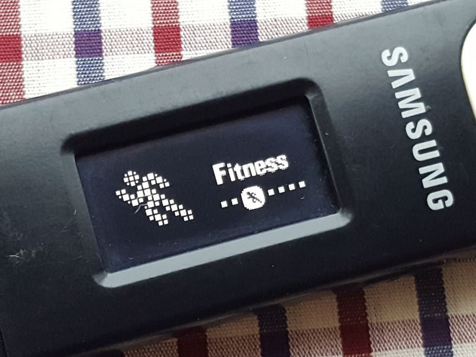 Samsung YP-U5 mp3 плеер 4Gb fm fitness flac