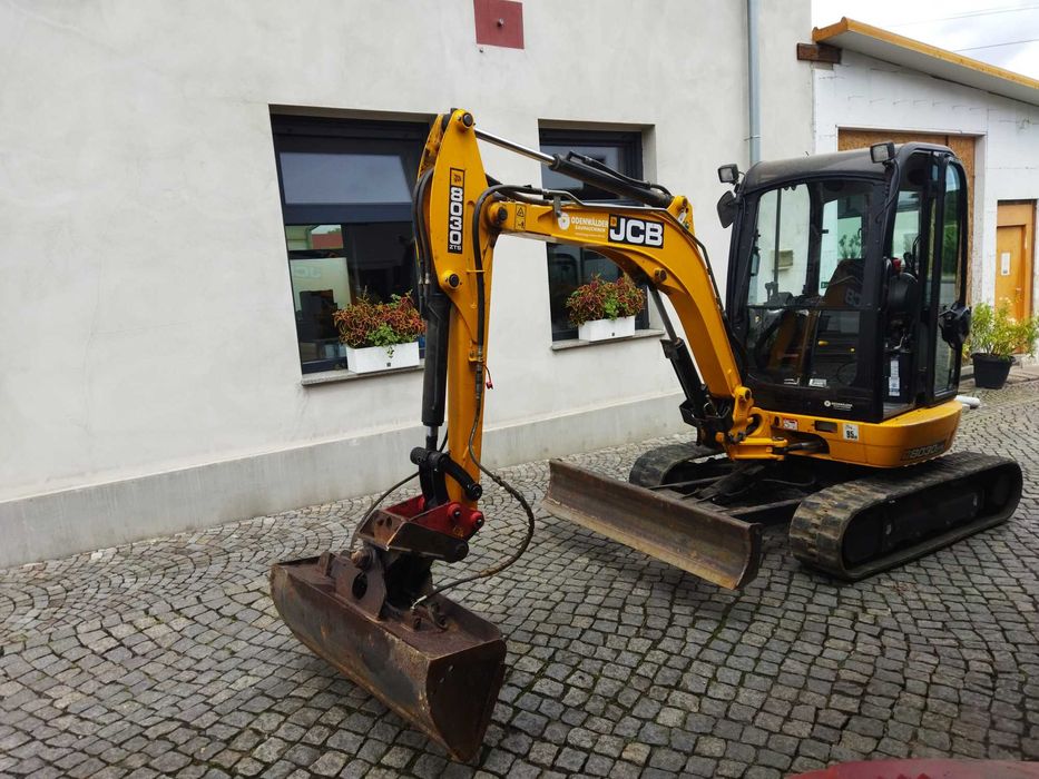 Koparka JCB 8030TZS