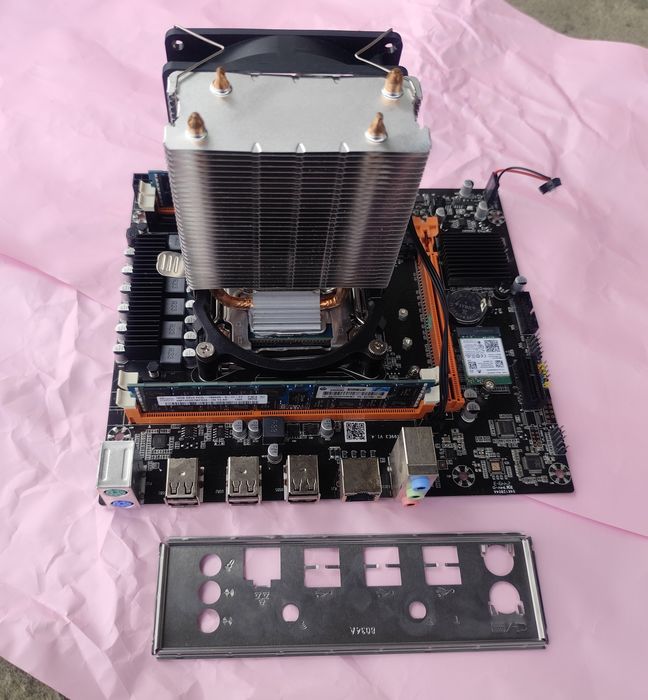 Ігровий комплект Intel Xeon E5-2673 V3 + 32Gb DDR4 RAM