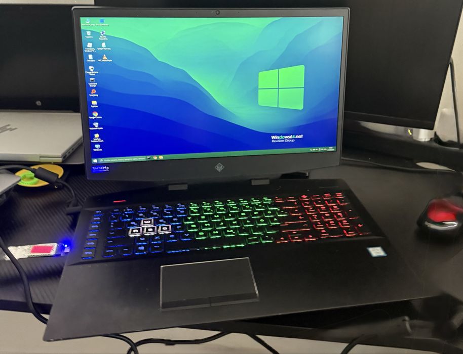 HP OMEN 17 i7-9750H / 16GB / RTX 2060 / 144Hz / під ремонт