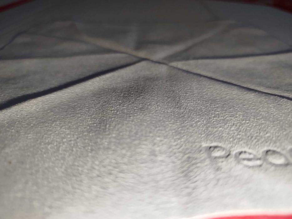 Салфетка з мікрофібри для чистки дисплея монітора