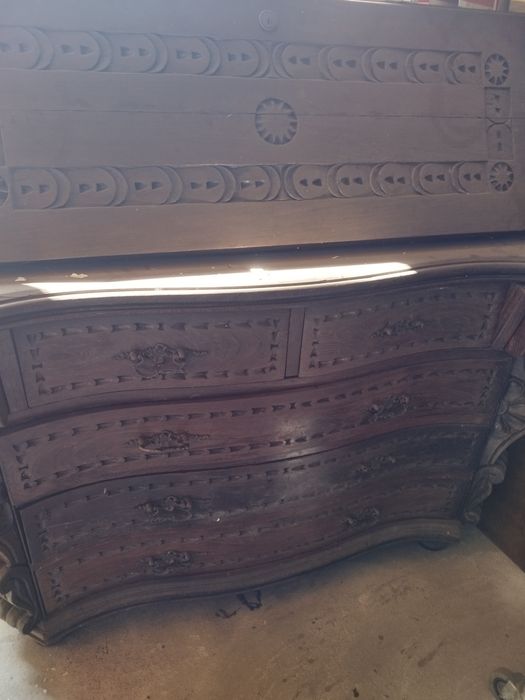 Escrivaninha secular em excelente estado