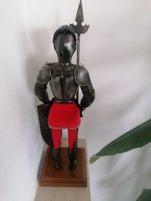 Guerreiro medieval espanhol com 0.42 cm  em metal, madeira e tecido...