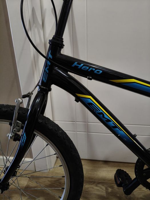 Bicicleta Criança / Juvenil Hero EMT – Roda 20 – Excelente Estado!