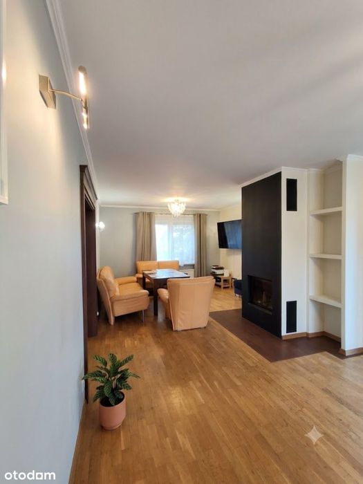 Atrakcyjny dom 168 m² w Puszczykowie - funkcjonalny rozkład i piwnica.