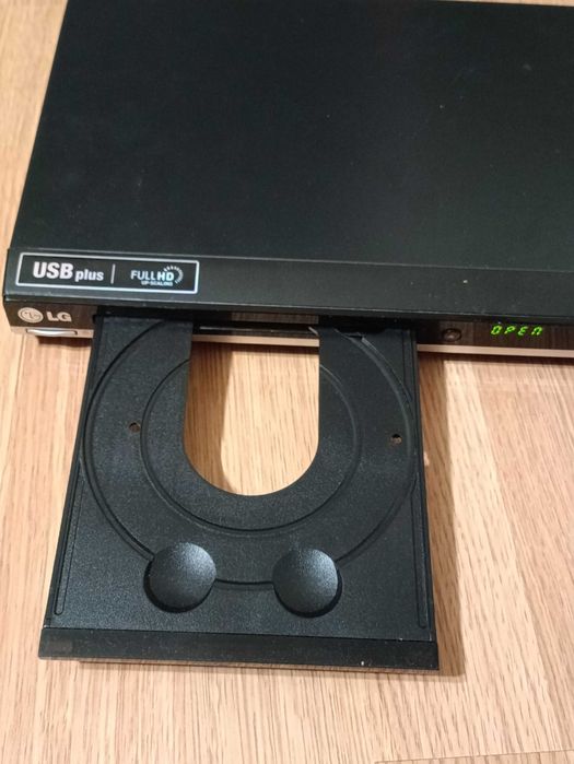Медиаплееры LG DNU889, DVD-плеер LG DNU889