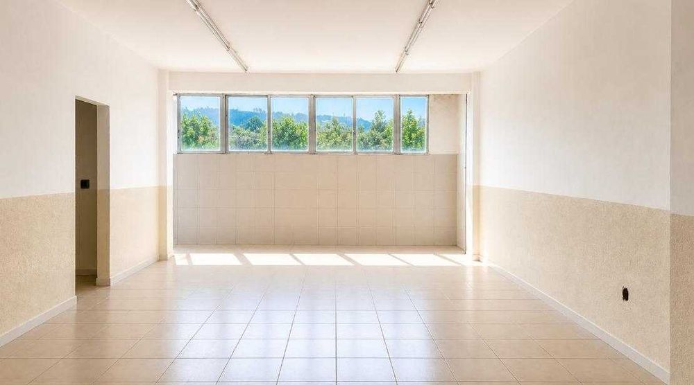 Loja para arrendar nas Termas de S. Vicente - Penafiel