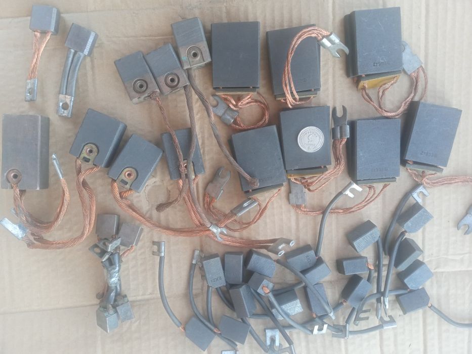 Щітки різні клеми.