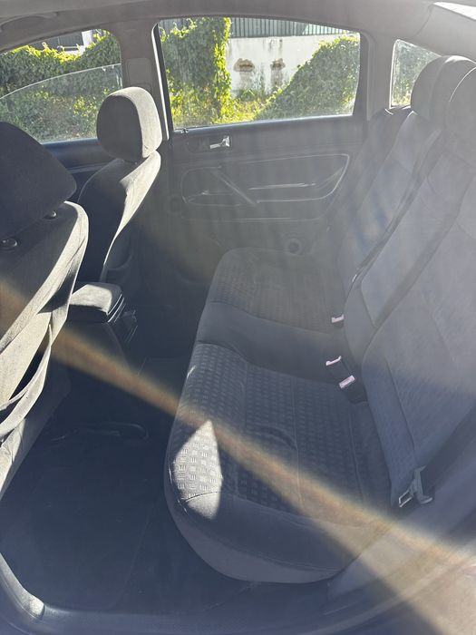 VW  Passat pd130