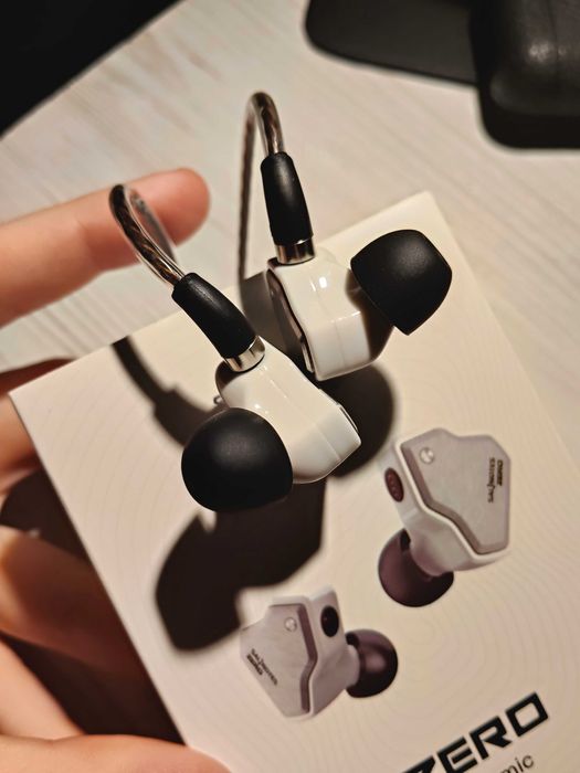 7Hz Salnotes Zero White – динамічні, дротові IEM's навушники