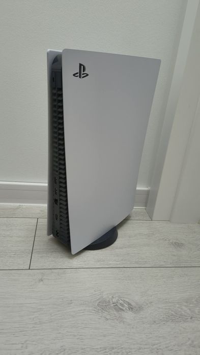 PlayStation 5 stan bardzo dobry