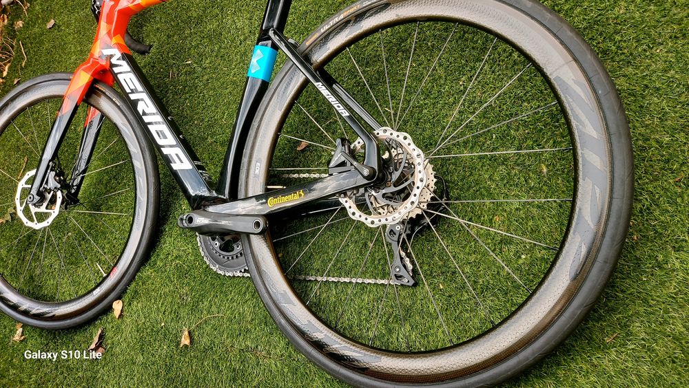 Rodas Zipp 303 Disco pneu e câmara de ar.