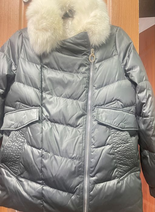 Зимовий пуховик