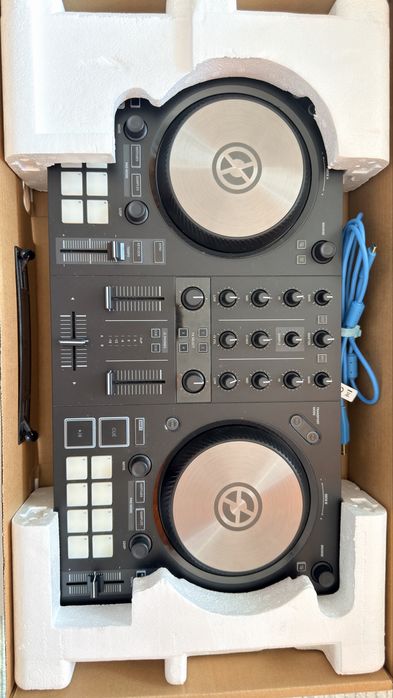 Kontroler DJ Native Instruments Traktor Kontrol S2