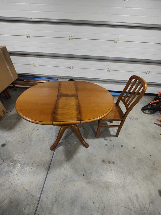 Conjunto de mesa madeira com 4 cadeiras madeira