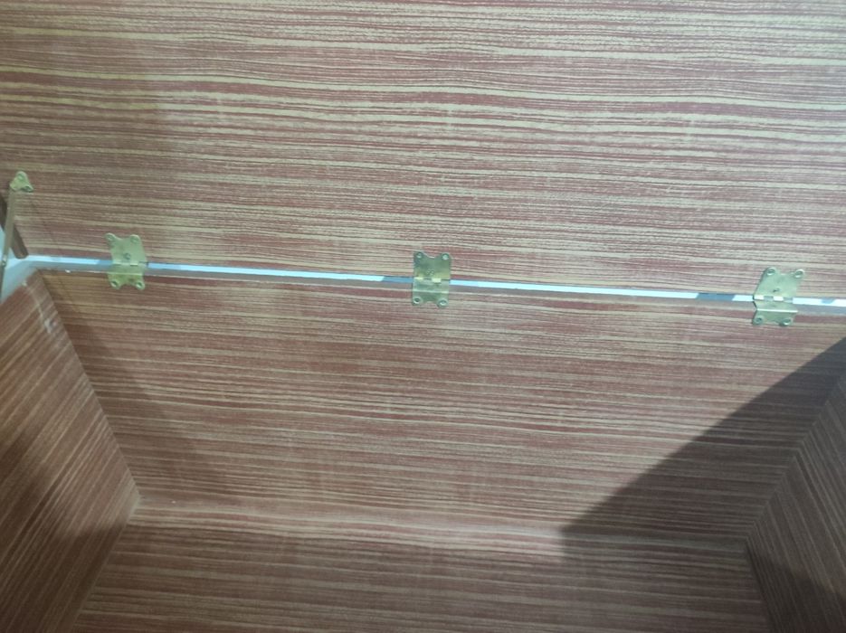 Arca antiga de madeira