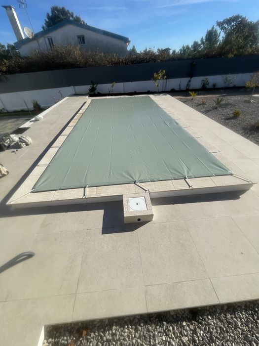 Manutenção e limpeza de piscinas