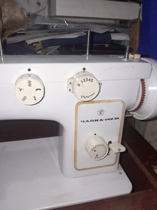 Продам Швейную машинку Чайка,