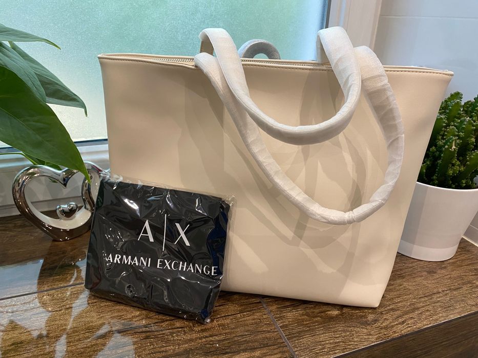 Torebka Armani Exchange kremowa duża