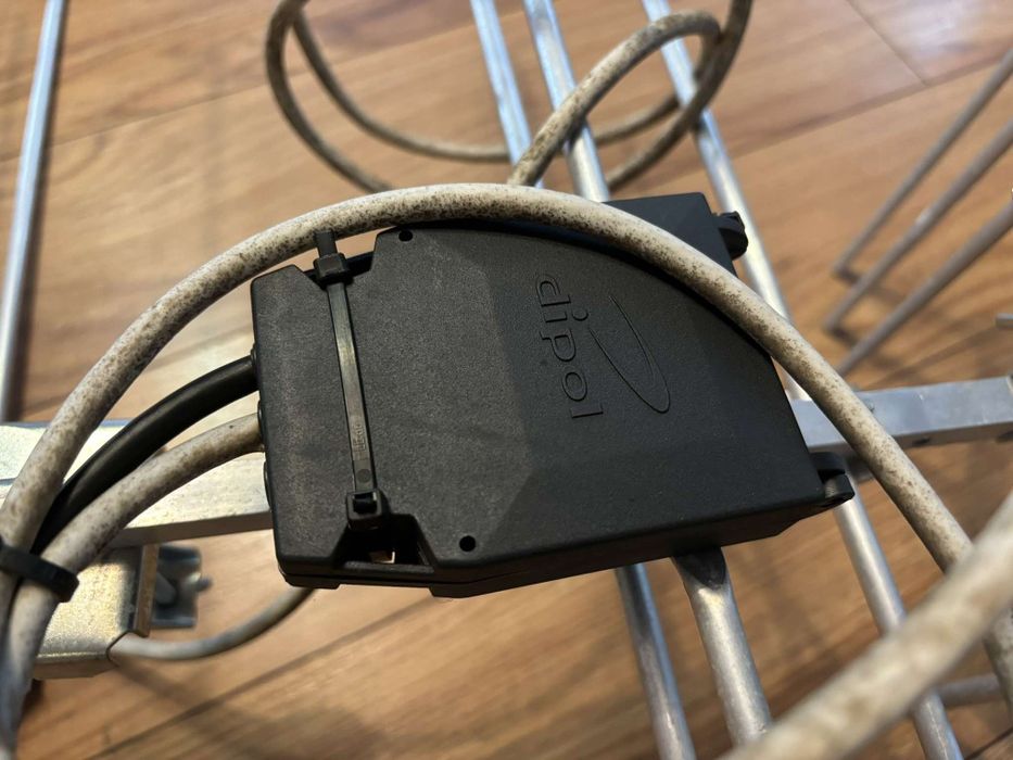 Sprawna MOCNA Antena zewnętrzna TV telewizyjna Dipol