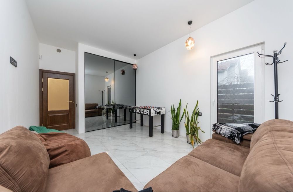 Подобова оренда будинок біля м. Лівобережна 149кв.м Є світло