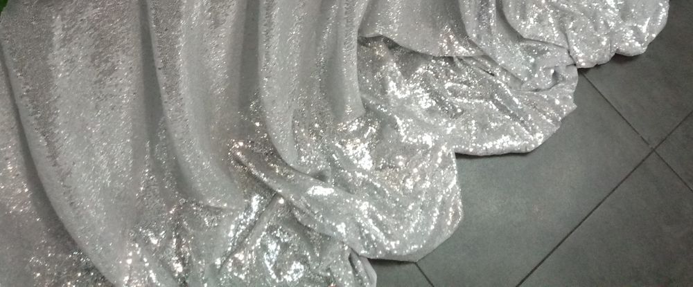 Materiał obrus cekinowy złoty 5 m