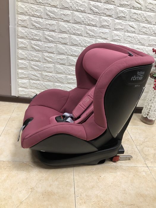 Автокрісло Britax Römer TRIFIX2 i-SIZE Група 1 (9-18 кг) Isofix
