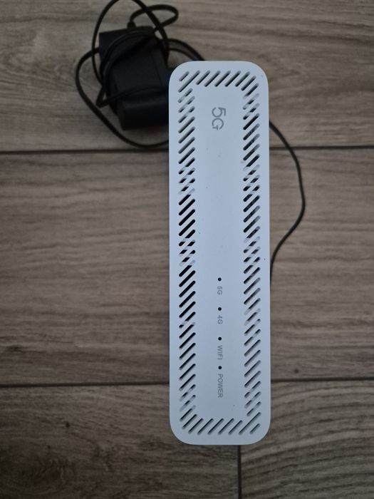 Router 5G TCL  HH512LV