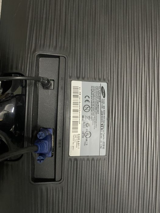 Monitor computador SAMSUNG 22”