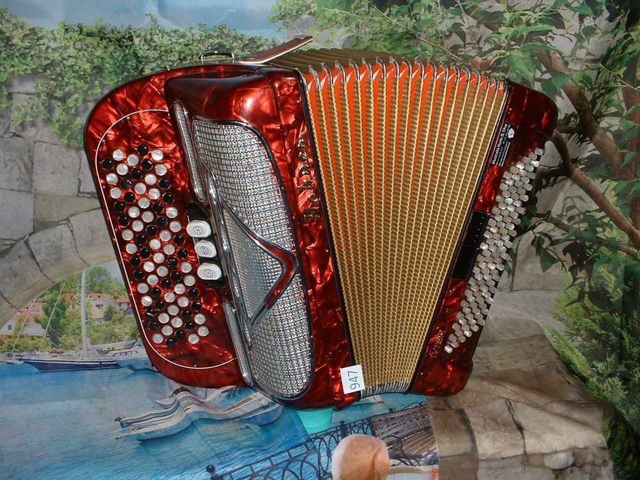 Accordion R, No. 94764550289458050123