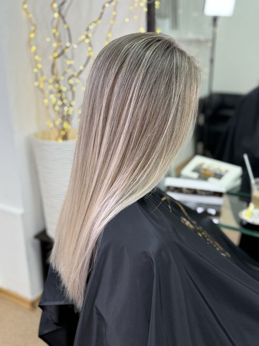 Перукар. Колорист. Стрижки, Аіртач, Шиття сивини. 3D Мелірування