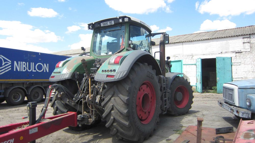 Трактор Fendt-1038