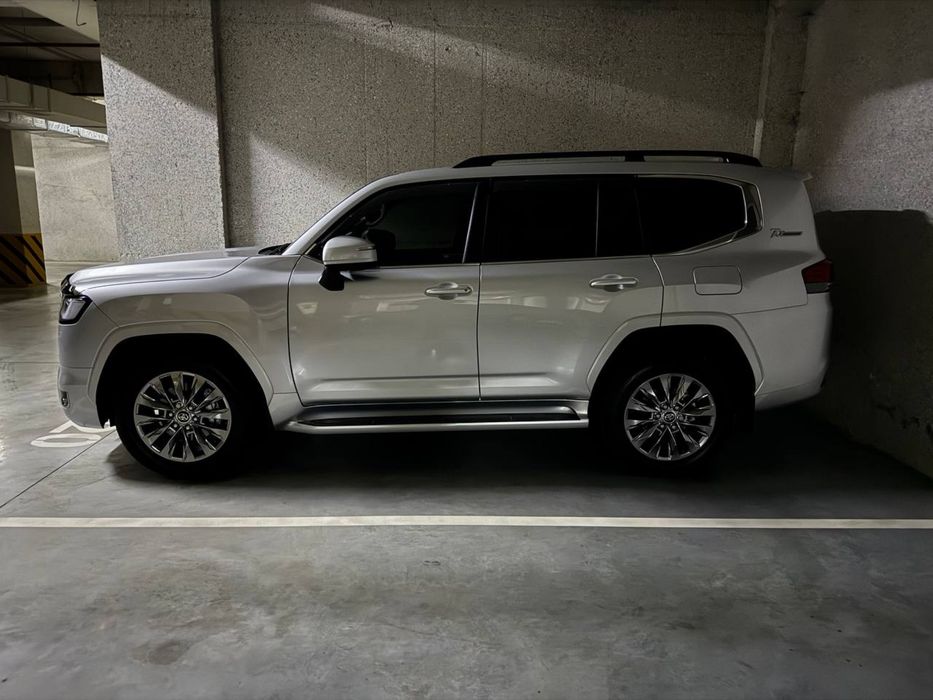 Toyota Land Cruiser 2021 VIN JTMABABJ004002236 фото оголошення 6 з 8