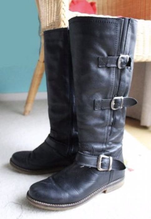 Black Leather Boots (Size 37) – Like New