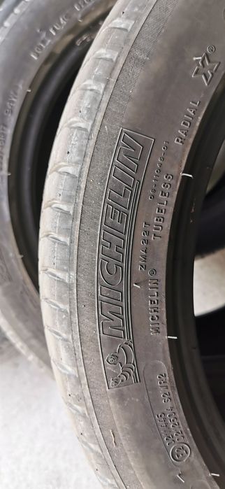 4 x Michelin Primacy 3 235/45/17