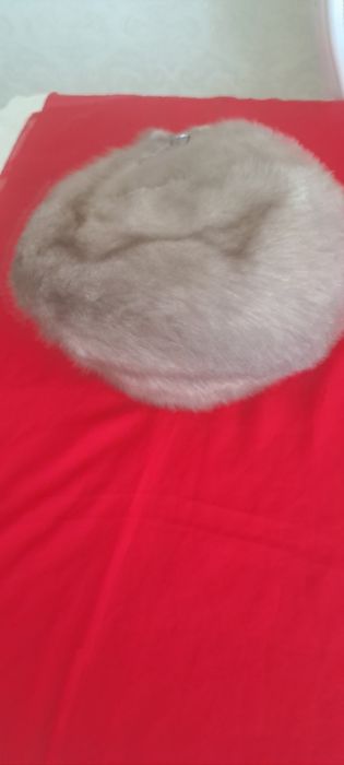 Жіночий  норковий берет