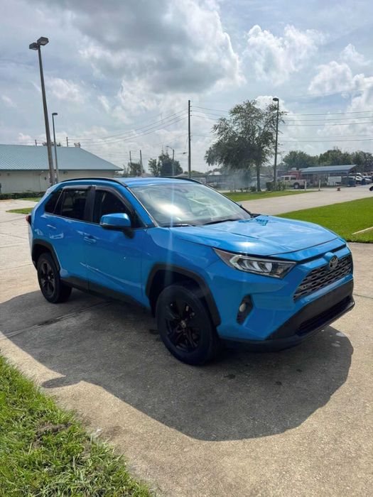 Toyota RAV4 Hybrid XLE Premium